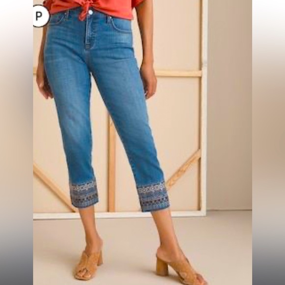 Chico's Jeans Nwt Chicos So Slimming Love Lace Girlfriend Crop Jean Poshmark